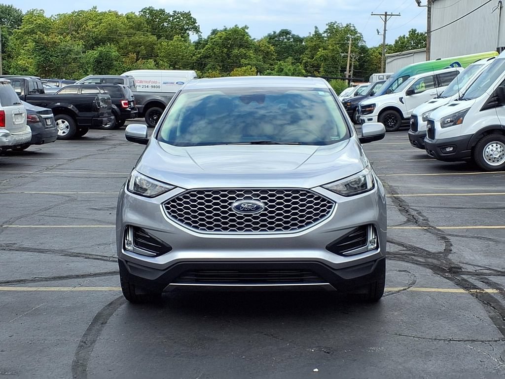 Certified 2023 Ford Edge SEL w/ Convenience Package AWD/4WD image 8