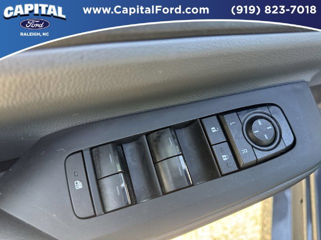 Used 2025 Toyota Prius LE FWD image 21