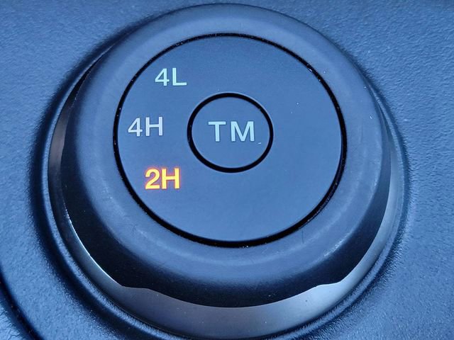 Certified 2023 Ford Ranger Lariat w/ Tremor Off-Road Package AWD/4WD image 11