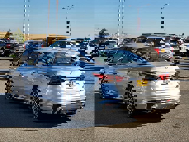 Used 2023 Nissan Altima 2.5 SL image 3