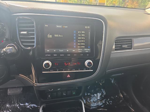 Used 2020 Mitsubishi Outlander SEL AWD/4WD image 25