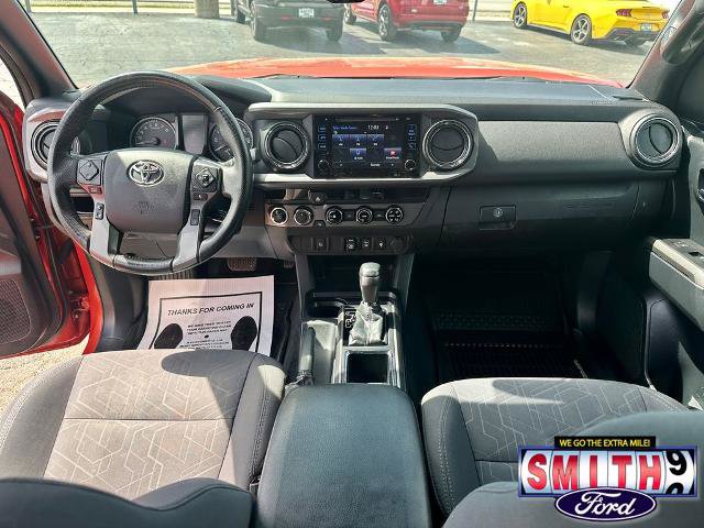 Used 2018 Toyota Tacoma TRD Off-Road AWD/4WD image 37
