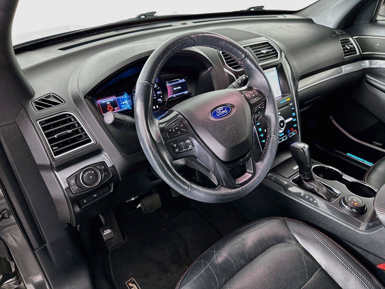 Certified 2019 Ford Explorer Sport w/ Equipment Group 401A AWD/4WD image 25