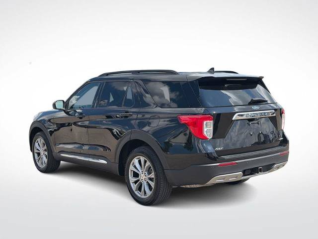 Certified 2023 Ford Explorer XLT w/ Equipment Group 202A AWD/4WD image 6