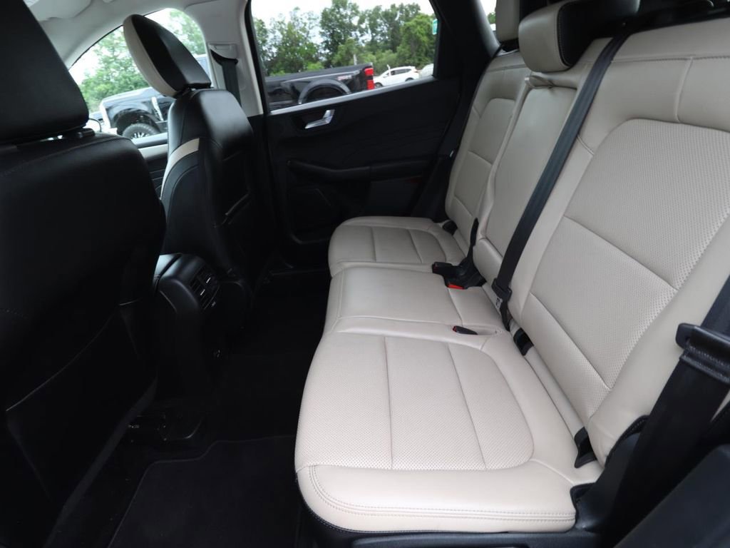 Certified 2022 Ford Escape SEL w/ Technology Package image 13
