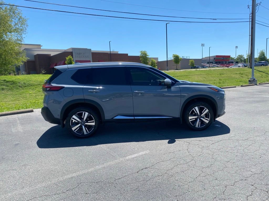 Used 2023 Nissan Rogue SL w/ SL Premium Package FWD image 7