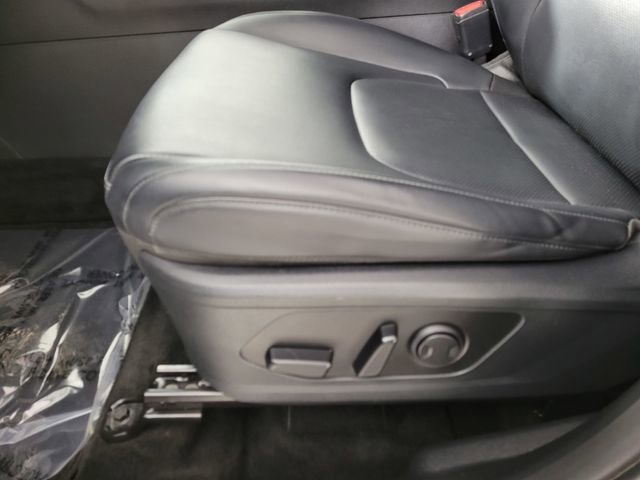 Used 2024 Kia Sportage EX image 14