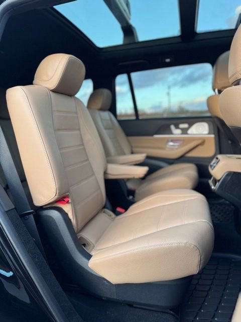 Used 2025 Mercedes-Benz GLS 580 GLS 580 image 23