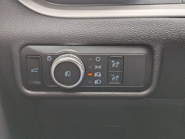 Certified 2023 Ford Explorer XLT w/ Equipment Group 202A AWD/4WD image 18