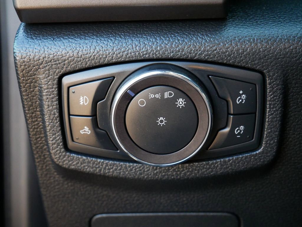 Certified 2019 Ford F150 XLT w/ Equipment Group 302A Luxury image 18