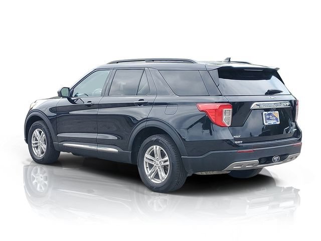 Certified 2024 Ford Explorer XLT w/ Equipment Group 202A AWD/4WD image 3
