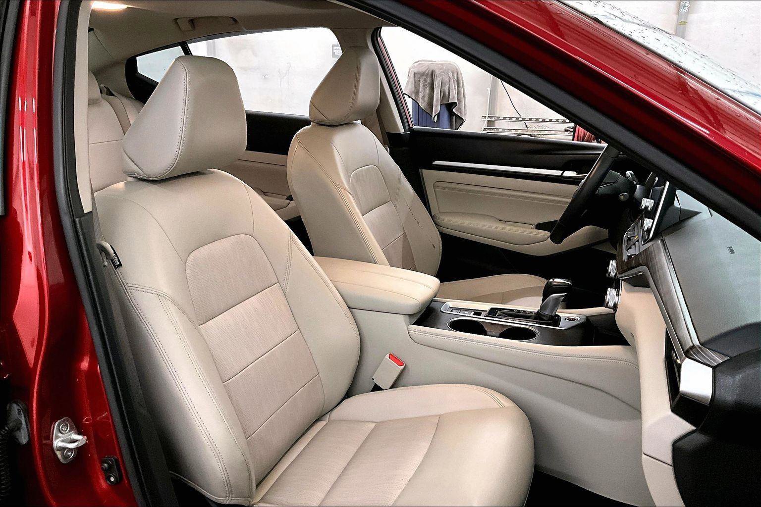 Used 2019 Nissan Altima 2.5 Platinum image 9