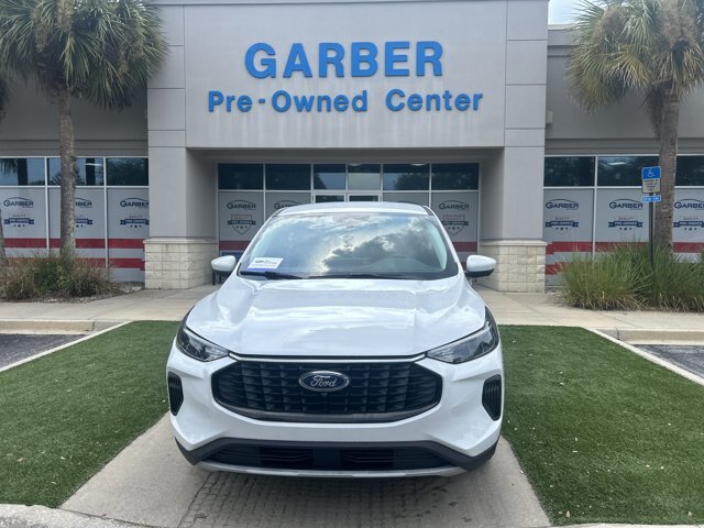 Certified 2023 Ford Escape Active w/ Tech Pack #2 FWD image 2
