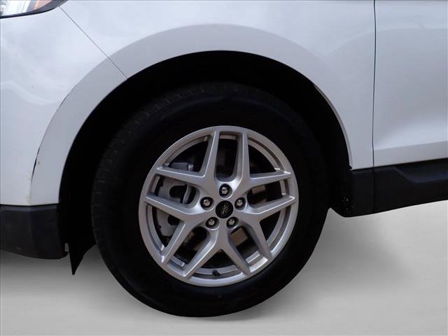 Certified 2024 Ford Edge SEL AWD/4WD image 7