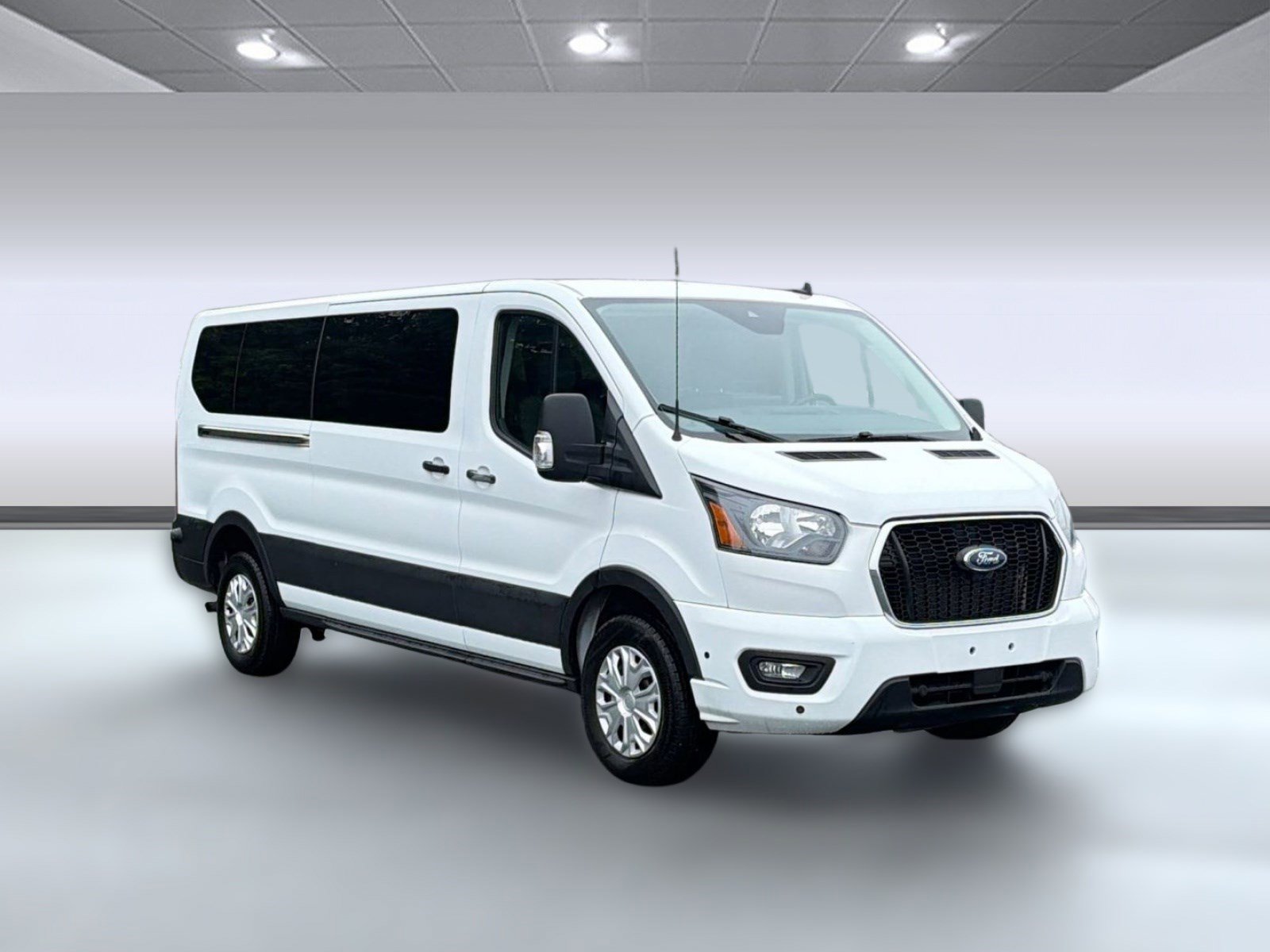 Certified 2024 Ford Transit 350 XLT RWD image 7