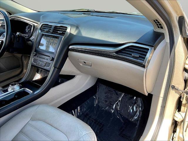 Certified 2017 Ford Fusion SE w/ Fusion SE Technology Package FWD image 26