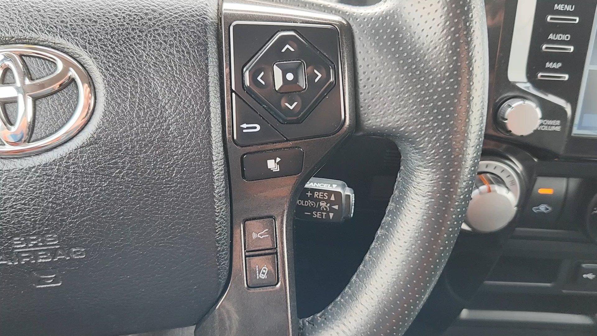 Used 2022 Toyota 4Runner TRD Off-Road Premium AWD/4WD image 13