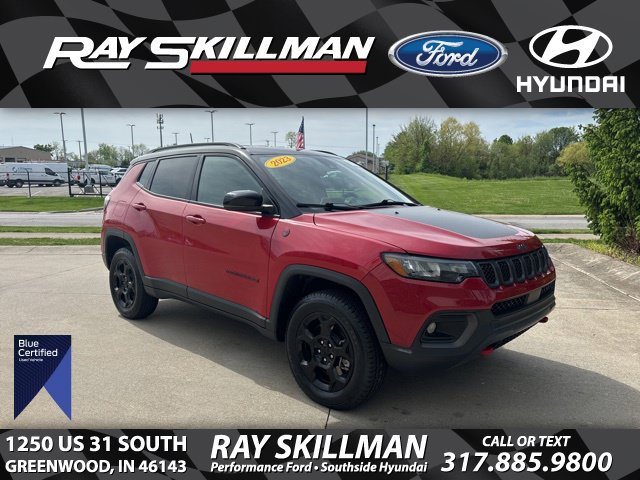 Used 2023 Jeep Compass Trailhawk AWD/4WD image 1