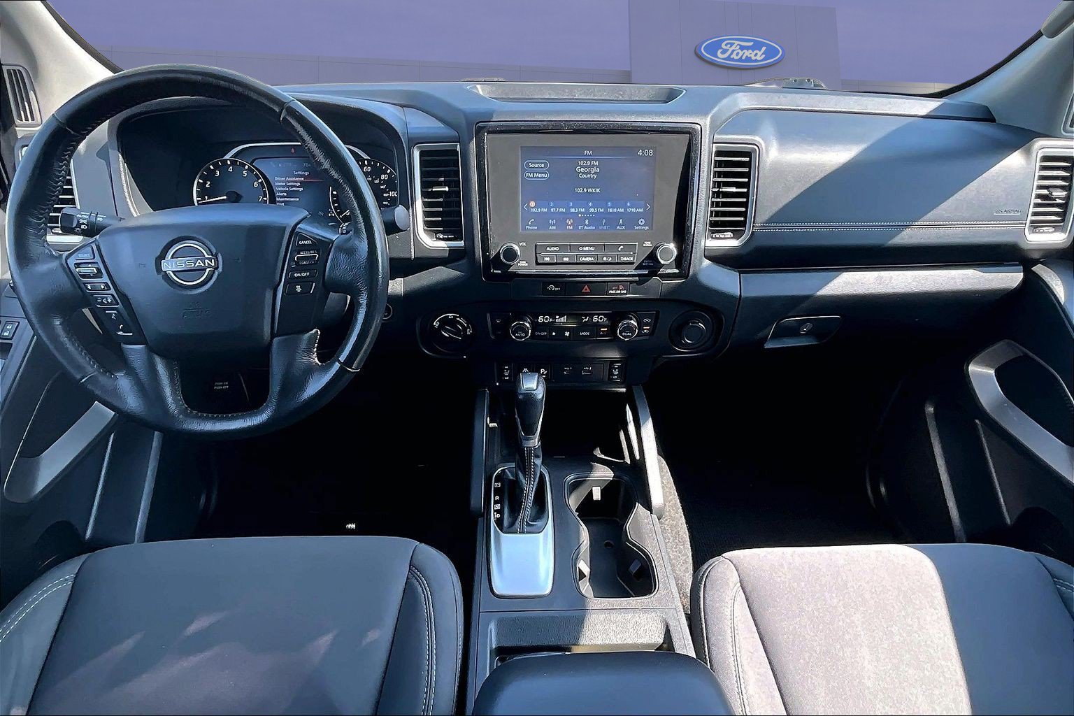 Used 2024 Nissan Frontier SV w/ SV Convenience Package AWD/4WD image 8
