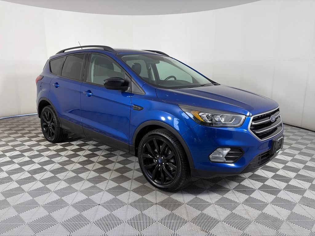Certified 2019 Ford Escape SE AWD/4WD image 1
