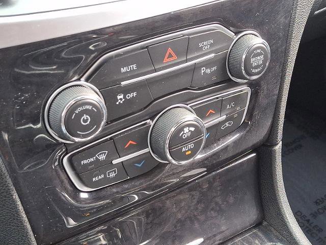 Used 2023 Chrysler 300 Touring L w/ Comfort Group image 15