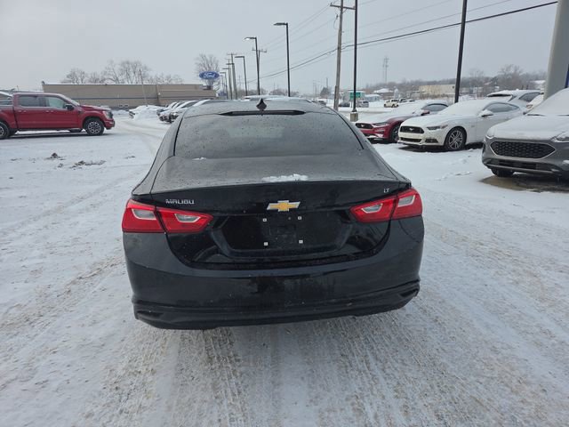 Used 2017 Chevrolet Malibu LT image 5