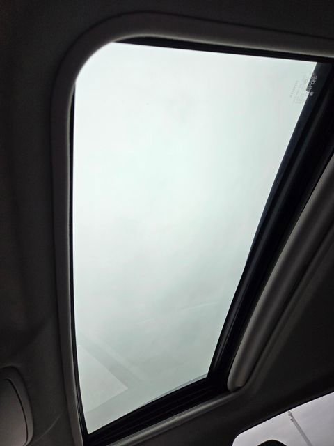 Used 2018 Toyota RAV4 Limited image 11