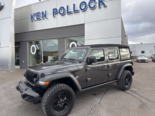 Used 2024 Jeep Wrangler Willys image 2