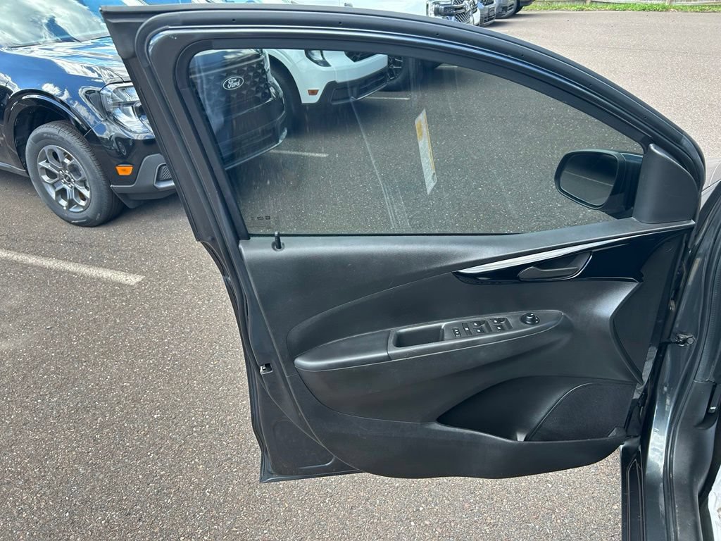 Used 2020 Chevrolet Spark LT FWD image 13