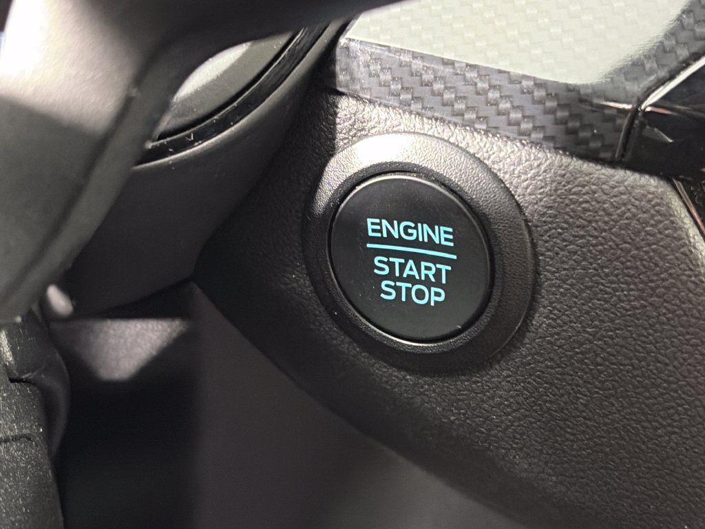 Certified 2025 Ford Escape ST-Line Select AWD/4WD image 21