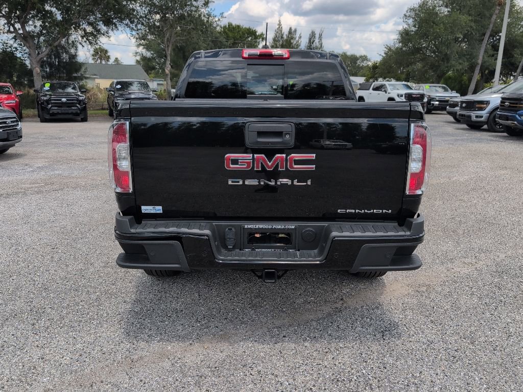 Used 2022 GMC Canyon Denali RWD image 4