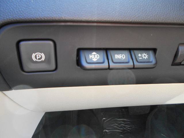 Used 2022 Buick Enclave Premium w/ Surround and Sites Package FWD image 16