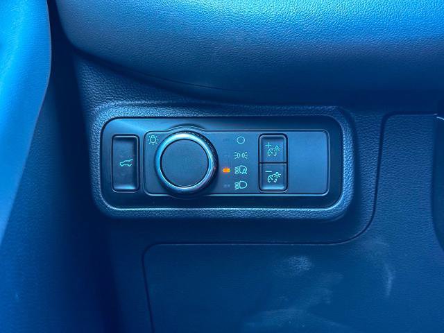 Certified 2025 Ford Explorer Active AWD/4WD image 32