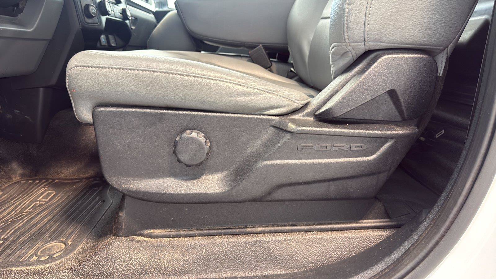 Certified 2023 Ford F350 XL RWD image 19