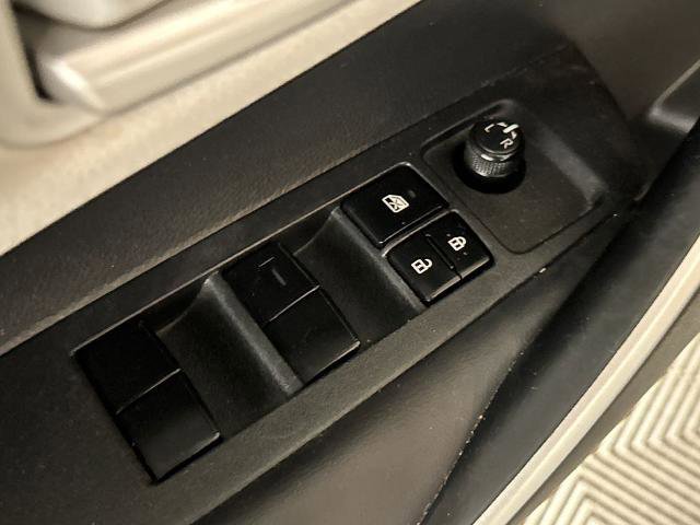 Used 2020 Toyota Corolla SE FWD image 11