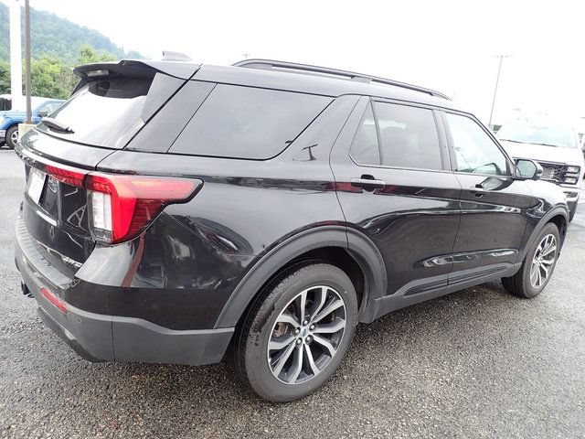 Certified 2026 Ford Explorer ST-Line AWD/4WD image 6