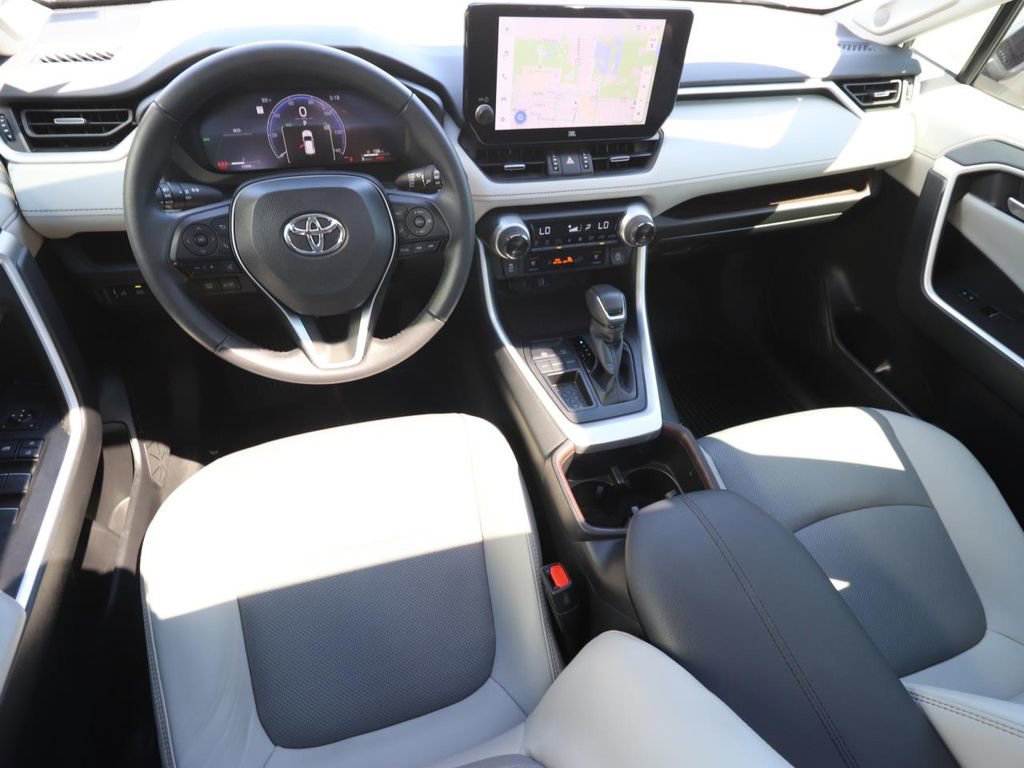 Used 2024 Toyota RAV4 Limited image 12