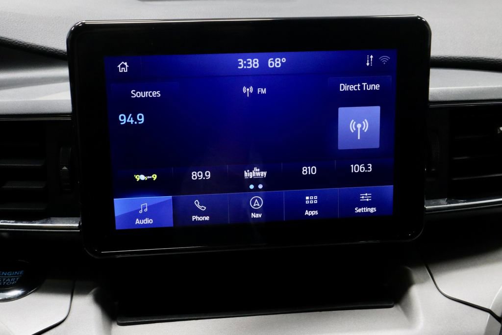 Certified 2023 Ford Explorer XLT w/ Equipment Group 202A AWD/4WD image 3