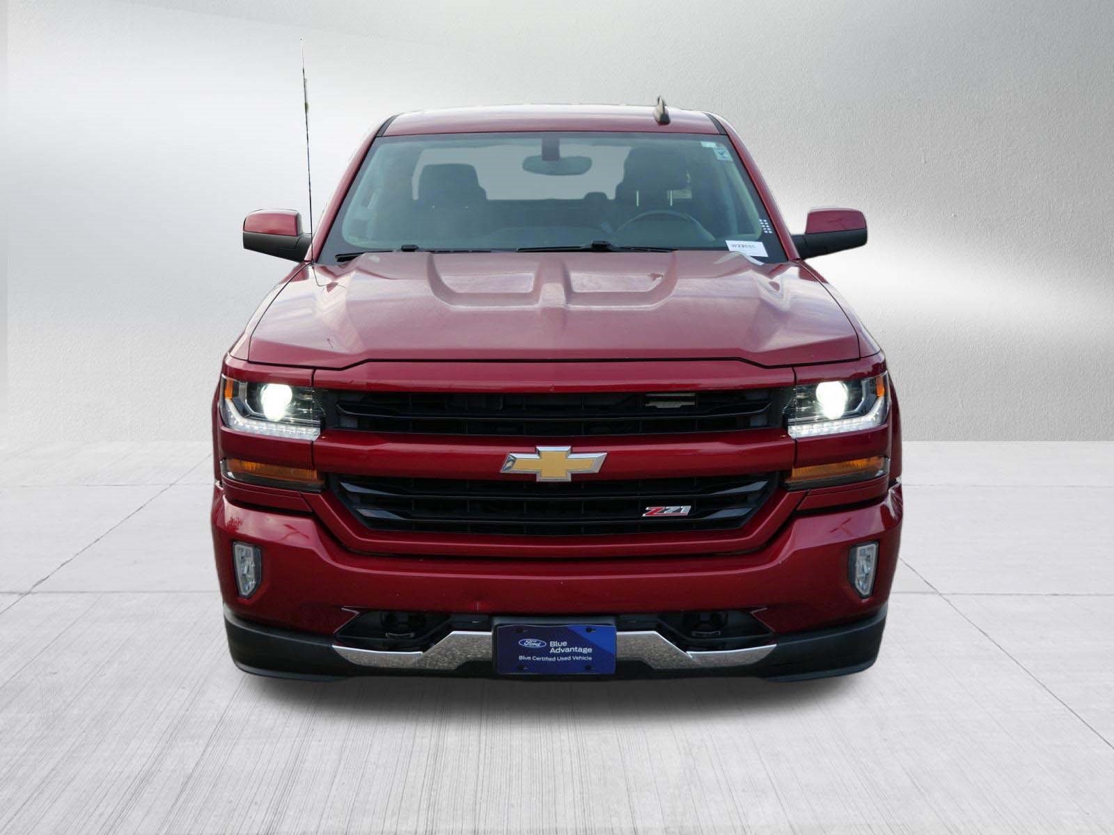 Used 2018 Chevrolet Silverado 1500 LT w/ All Star Edition AWD/4WD image 2