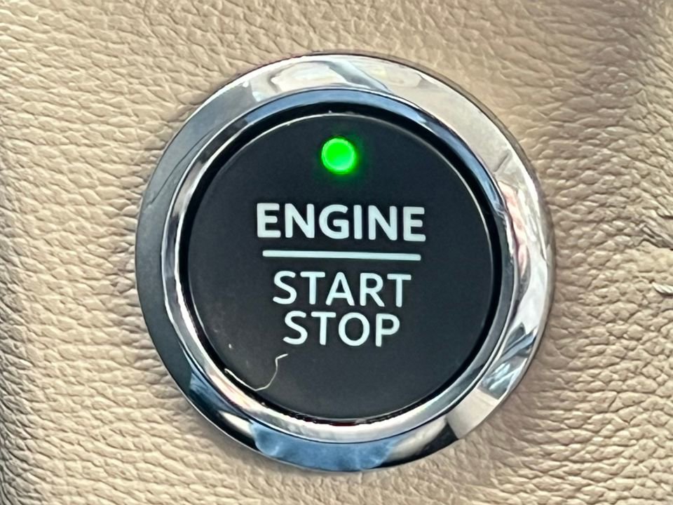 Certified 2022 Ford Expedition Limited image 38