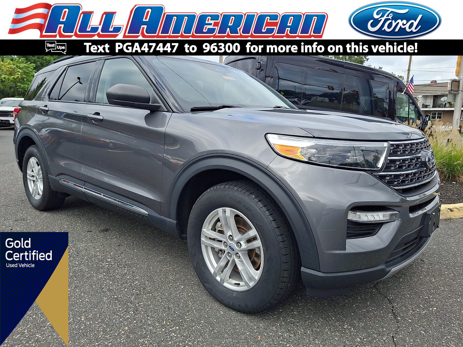 Certified 2023 Ford Explorer XLT w/ Equipment Group 202A AWD/4WD image 1