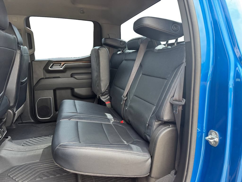Used 2022 Chevrolet Silverado 1500 RST AWD/4WD image 16