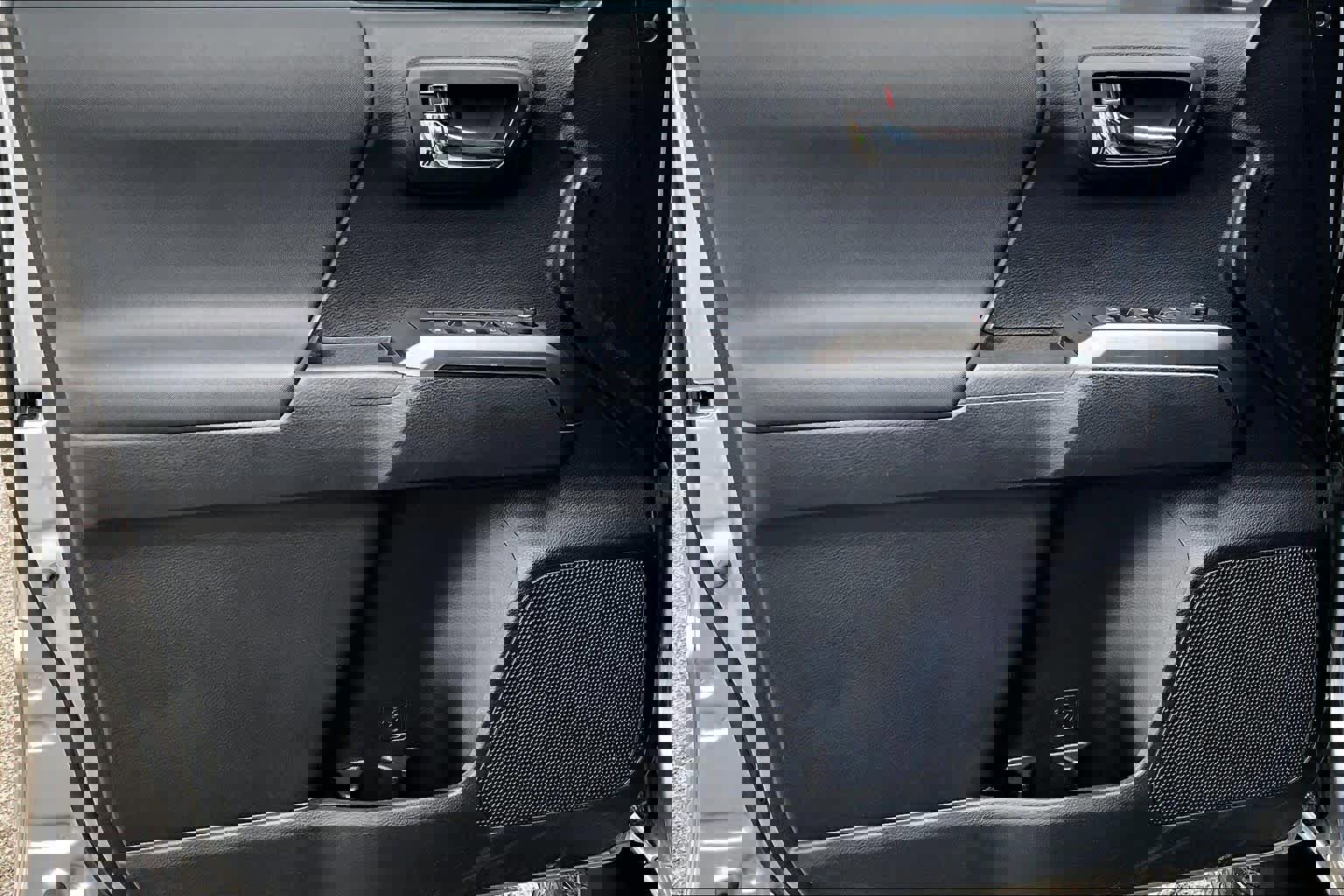 Used 2020 Toyota Tacoma TRD Sport image 23