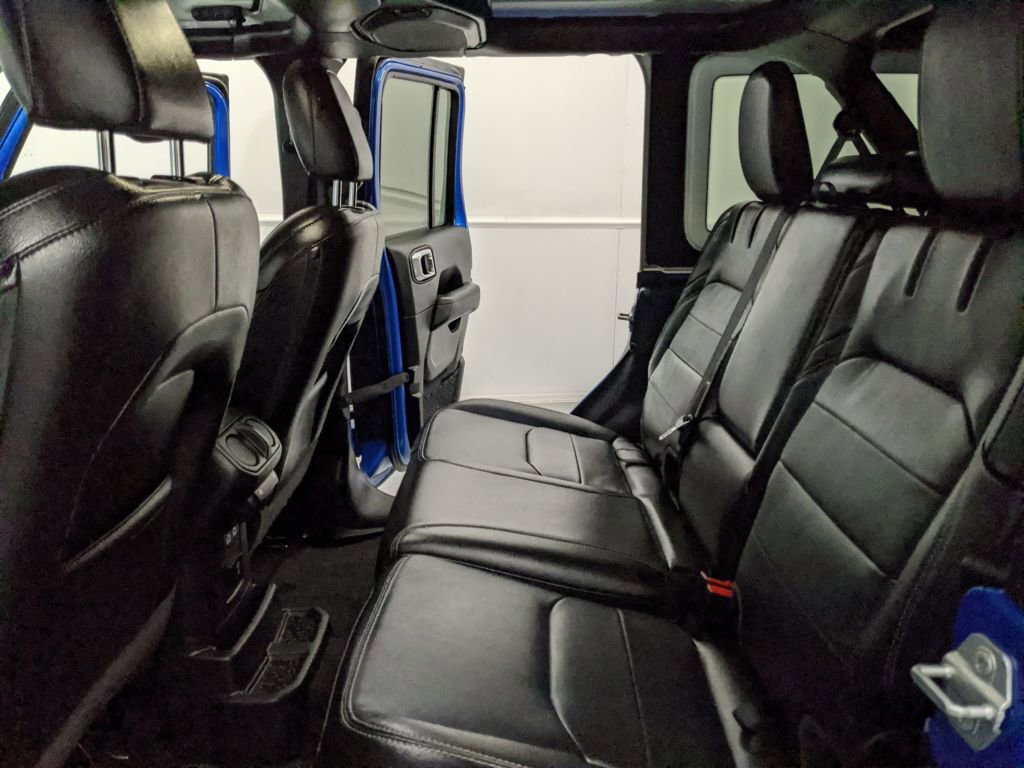 Used 2021 Jeep Wrangler Unlimited Sahara w/ Cold Weather Group image 17