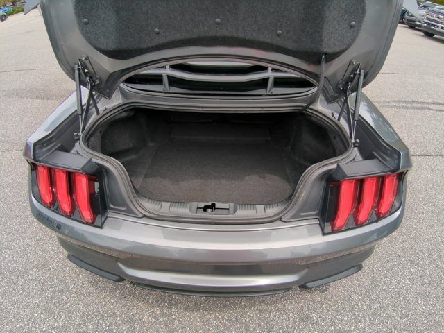 Certified 2022 Ford Mustang GT RWD image 26