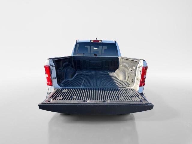 Used 2025 RAM 1500 Laramie AWD/4WD image 5