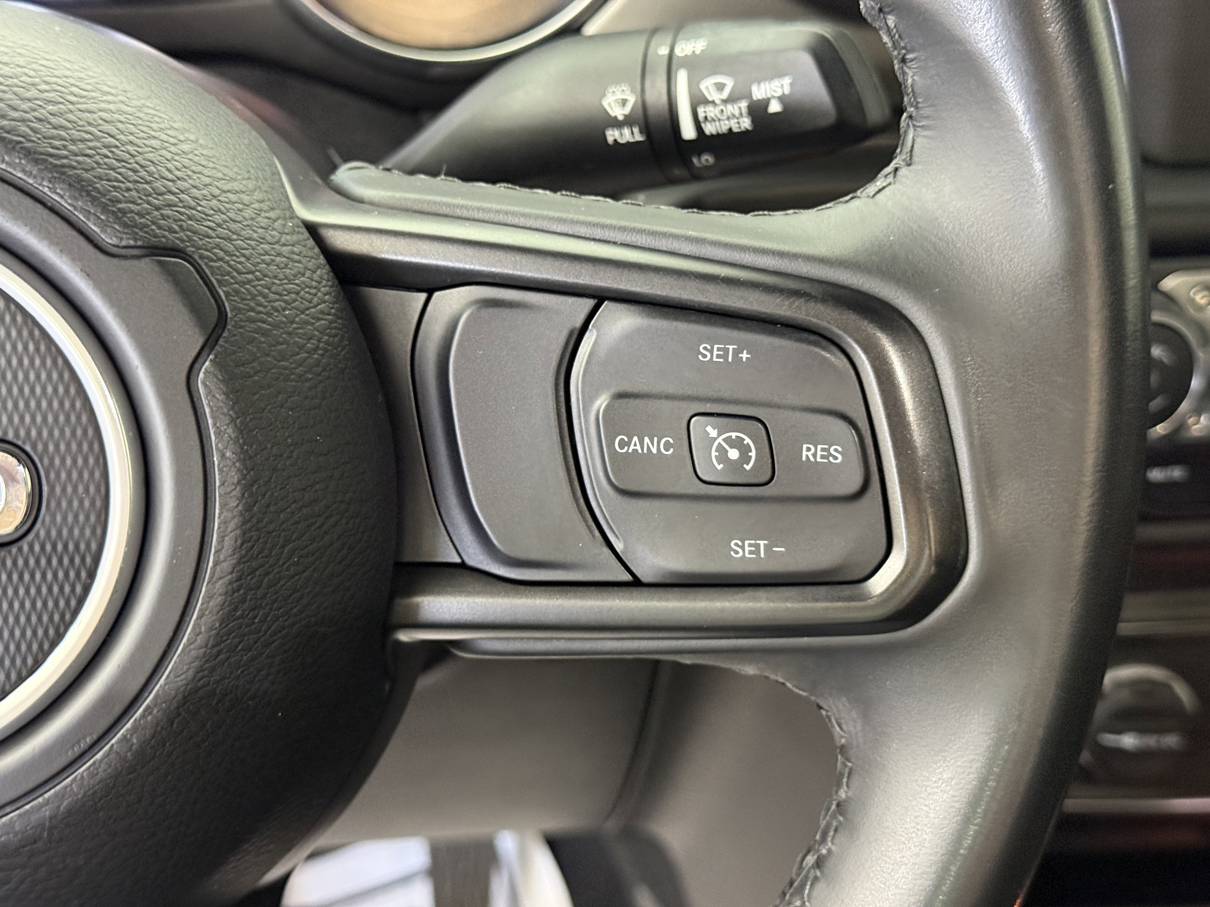 Used 2021 Jeep Gladiator Willys image 23