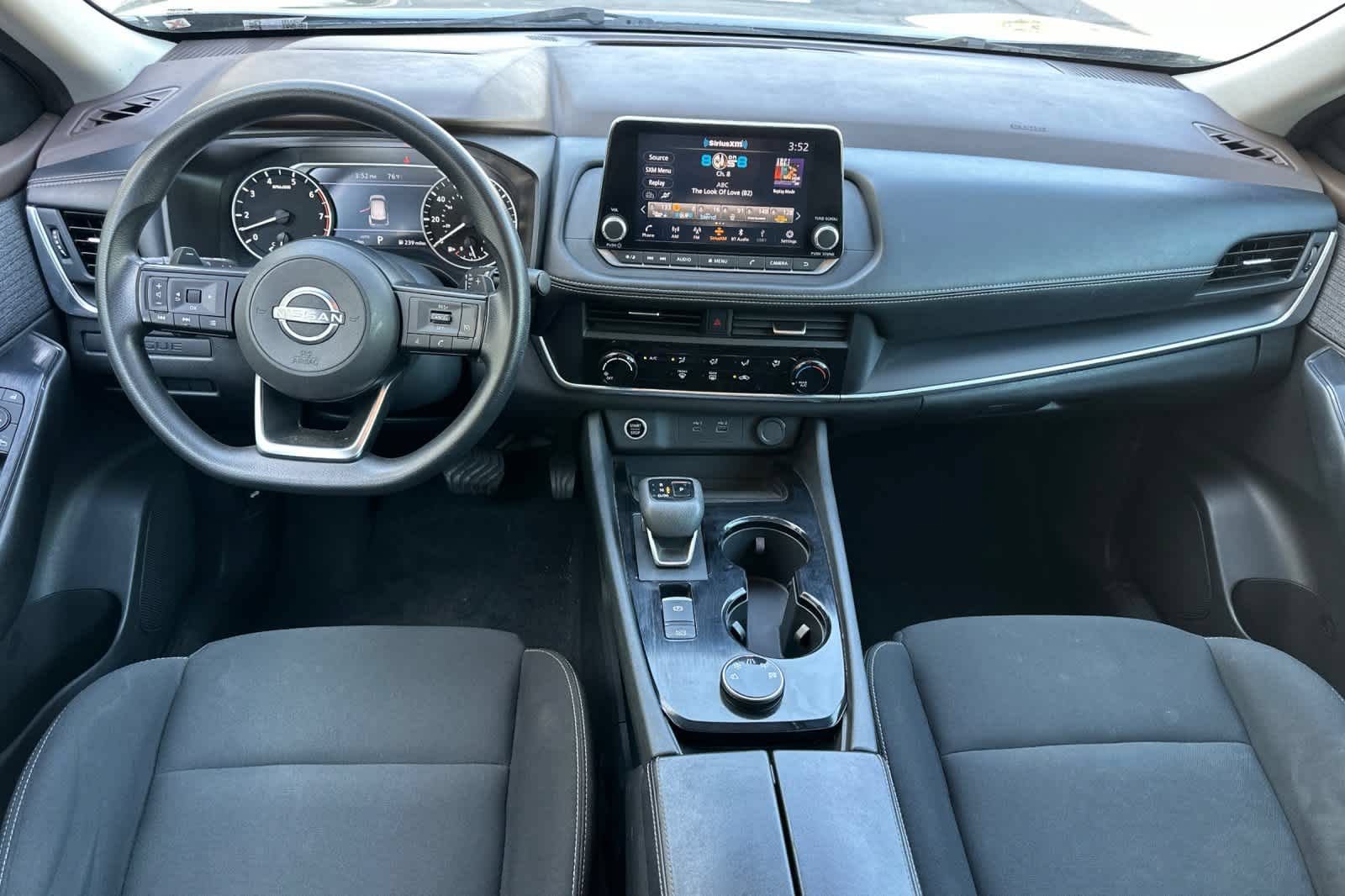 Used 2023 Nissan Rogue S AWD/4WD image 3