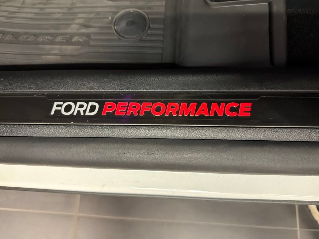 Certified 2025 Ford Explorer ST w/ Sun And Sound Package AWD/4WD image 29