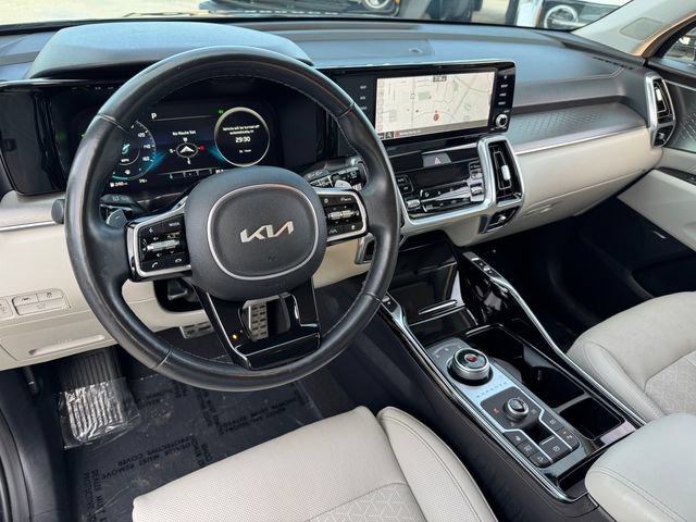 Used 2023 Kia Sorento SX Prestige AWD/4WD image 11